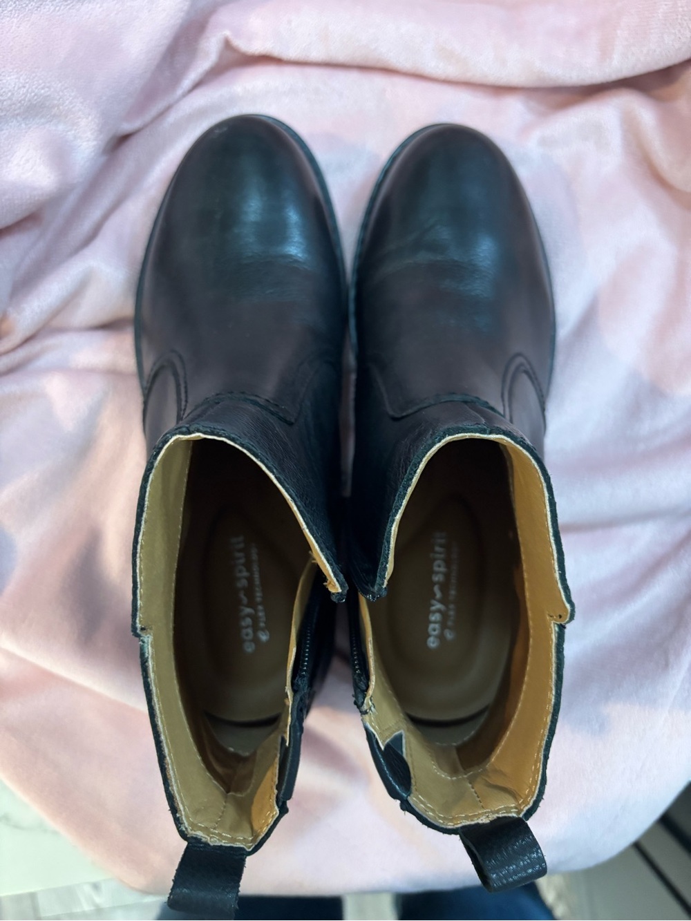 Easy Spirit Black Leather Chukka Boots